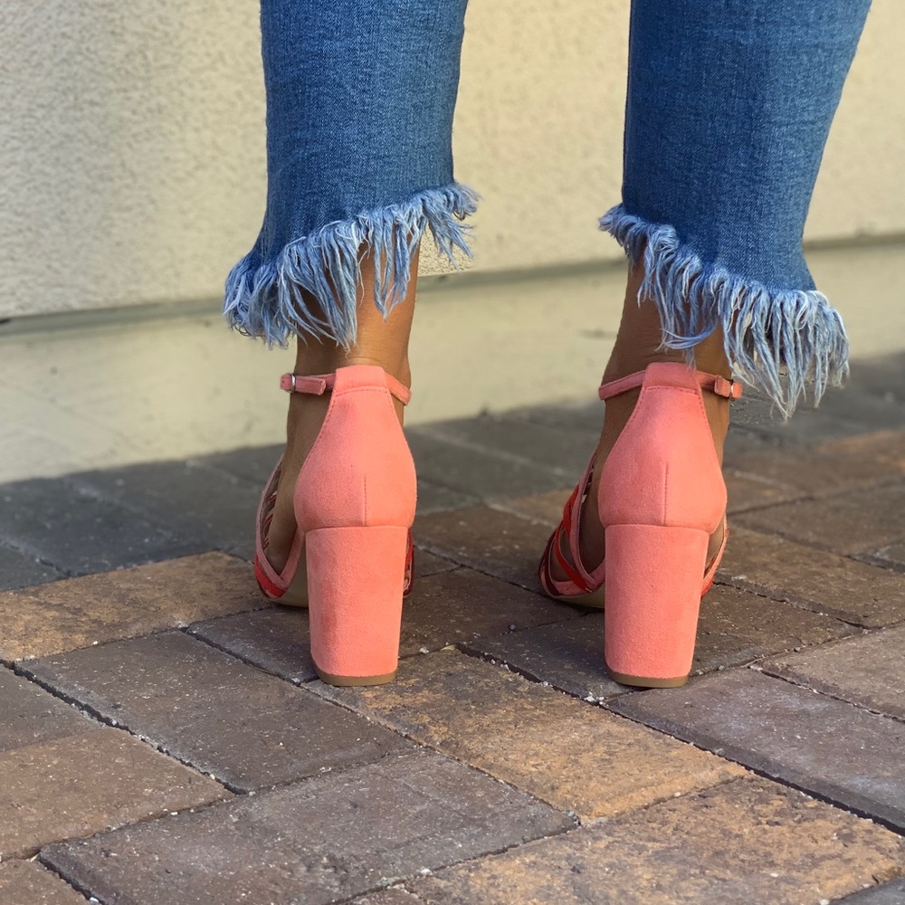 NIB Blush Pink Block Heel Caged Ankle Strap Sandal - Picture 6 of 8